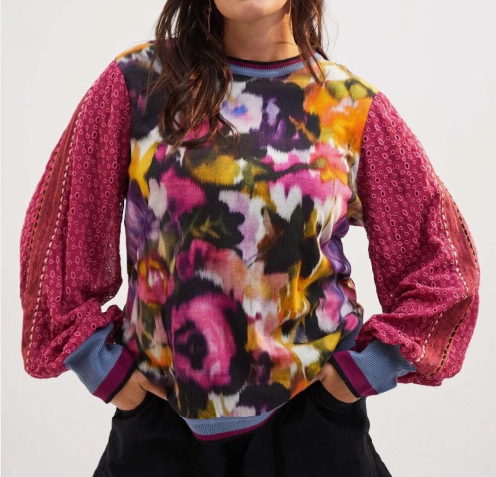 Blank London Pink Multicolor Floral Watercolor Contrast Eyelet Pullover Small